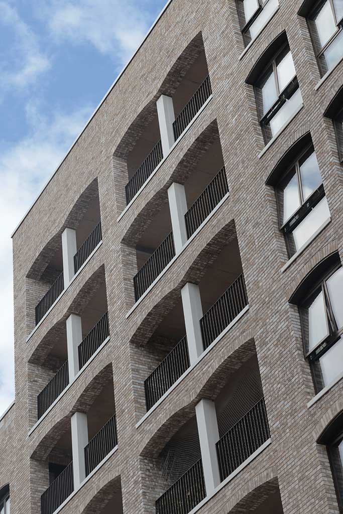 Brentford Waterside inset balconies