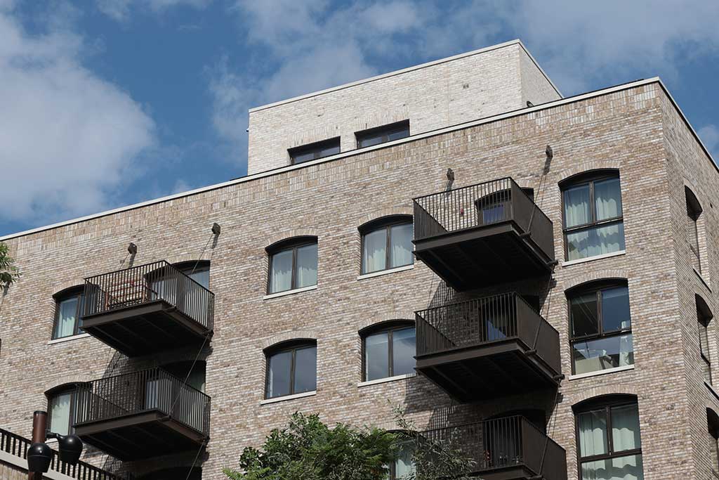 Brentford Waterside external balconies