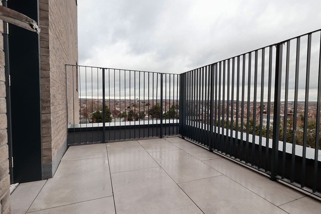 Paved roof terrace