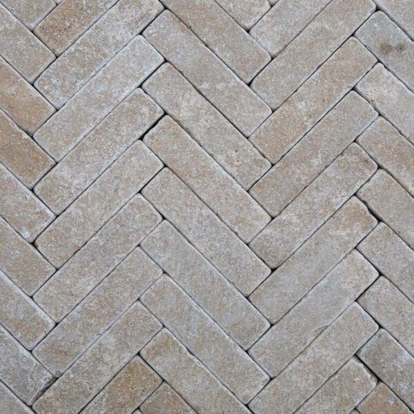 LS-DB Desert Beige Limestone Setts washed